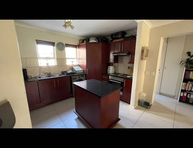 2 BEDROOM APARTMENT TO LET IN CENTURY CITY